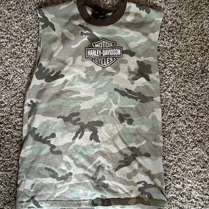 Harley-Davidson Sleeveless Desert Camouflage Shirt (Waterloo, Iowa)